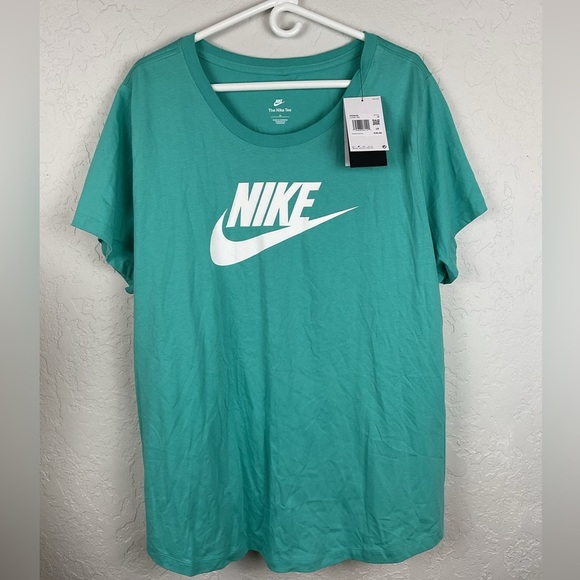 Nike Tops - NWT Women’s Teal Seafoam Green Nike Tee Size 3X Lightweight